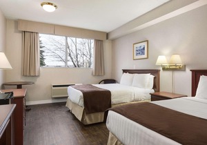 Days Inn by Wyndham Brockville