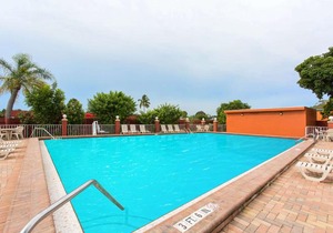 Days Inn by Wyndham Fort Myers