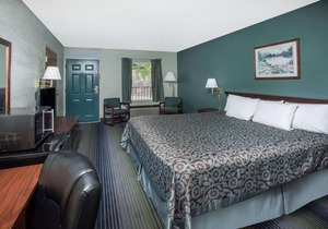 Days Inn by Wyndham Harrison