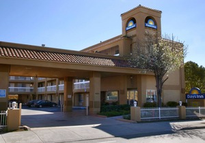 Days Inn by Wyndham Hayward Airport
