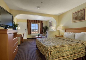 Days Inn by Wyndham Hayward Airport