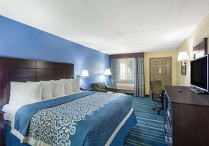 Days Inn by Wyndham Holbrook