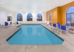 Days Inn by Wyndham Holbrook