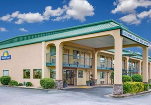 Days Inn by Wyndham Macon I 475