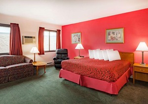 Days Inn by Wyndham Mason City