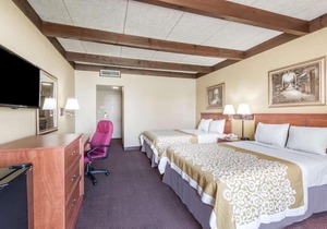 Days Inn by Wyndham Niles
