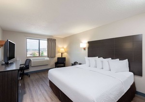 Days Inn by Wyndham Somerset PA I-70 I-76