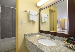 Days Inn by Wyndham Brunswick/St. Simons Area