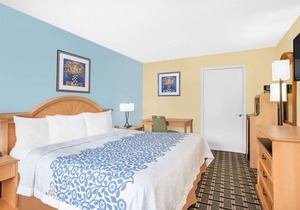 Days Inn by Wyndham Ruther Glen Kings Dominion Area