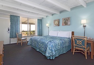Days Inn & Suites by Wyndham Jekyll Island
