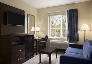 Days Inn & Suites by Wyndham Cherry Hill - Philadelphia