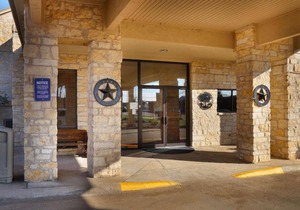 Days Inn & Suites by Wyndham Llano
