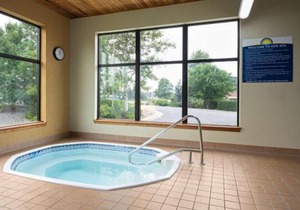 Days Inn & Suites by Wyndham Bozeman