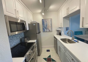 Dazzling Views! Perfect Location! Ocean Front with Pool ! Fabulous Balcony!