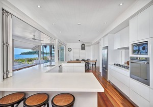 Decked Out By The Sea 4 Bedrooms