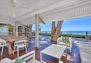 Decked Out By The Sea 4 Bedrooms