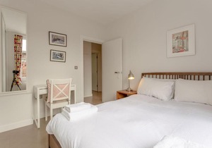 Decorated 2 Bedroom Flat in Brixton