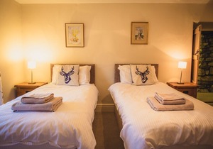Deerclose West Farmhouse, HORSEHOUSE