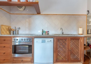 Deia semi-detached house .Sunny location near paths to the sea or the village.