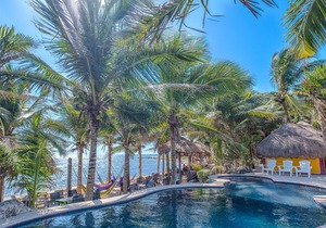 Del Sol Beachfront Unit 303: 1 BR, 1 BA Condominium in Akumal, Sleeps 2