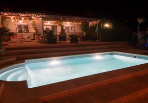 Delightful Studio 'Rubite' w/Mountain Views, sleeps 2, country holiday complex