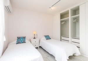 Delightful villa with pool at less than 5 minutes walk to the center of the town