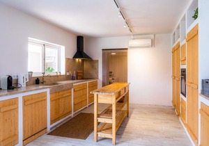 Delightful villa with pool at less than 5 minutes walk to the center of the town