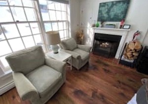 Deluxe 2xQueen & fireplace