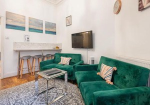 DELUXE AirConditioned Two Bed Apt in Covent Garden