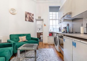 DELUXE AirConditioned Two Bed Apt in Covent Garden