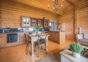 Deluxe and spacious lodge finished to the highest standard.