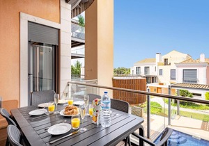 Deluxe apartment in Vale do Lobo with hot tub