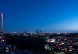 Deluxe Apartment with Shared Pool and Refreshing View in Maslak