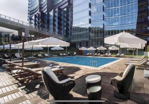 Deluxe Apartment with Shared Pool and Refreshing View in Maslak