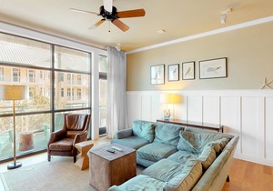 Deluxe Condo by the Bay w/ Free WiFi, Central A/C, a Shared Pool, & Beach Access