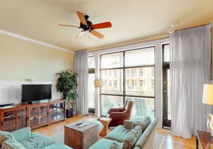 Deluxe Condo by the Bay w/ Free WiFi, Central A/C, a Shared Pool, & Beach Access