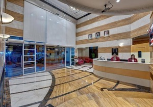 Deluxe King Room DIFC Metro by Luxury Bookings