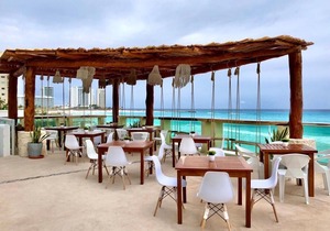 Deluxe ocean view with kitchenette at Hotel Ocean Dream Cancun