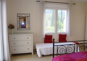 Deluxe, private villa with own large pool in the beautiful Jalon Valley