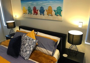 Deluxe Queen Private Room C2 | Private Bathroom - Flatbush Holiday Accommodation