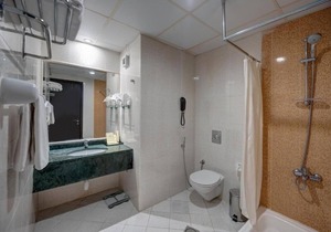 Deluxe Room Near DIFC Metro by Luxury Bookings