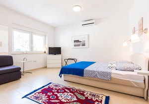 Deluxe studio 3 in Villa Ria**** with pool