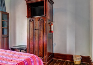 Deluxe Studio with Riverfront Location, WiFi, AC, & Pool