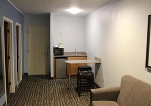 Deluxe Suite 2 Queen Beds at Sandwich Lodge & Resort