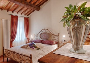 Deluxe Suite B at Relais La Costa