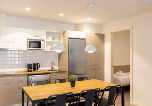 DELUXE THREE BEDROOM APARTMENT