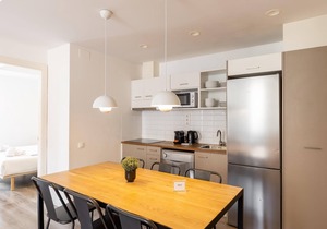 DELUXE THREE BEDROOM APARTMENT