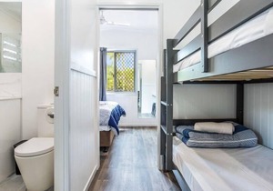 Deluxe Villa 1 BR - Fully self-contained, 1 Queen, Sofa, Single Bunk Beds