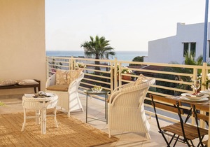 DEMORA AMMARE - VILLA 100 METERS FROM THE BEACH