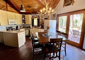 Denali National Park 3 Bedroom Home on 5 Acres, hi